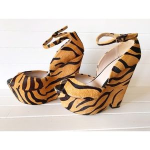 Zara Tiger Wedges New Size 39